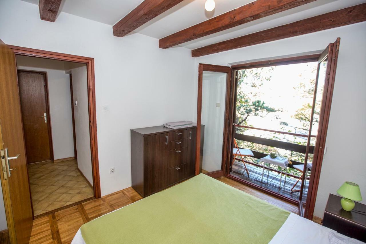 Penthouse Karlobag Apartment Exterior photo