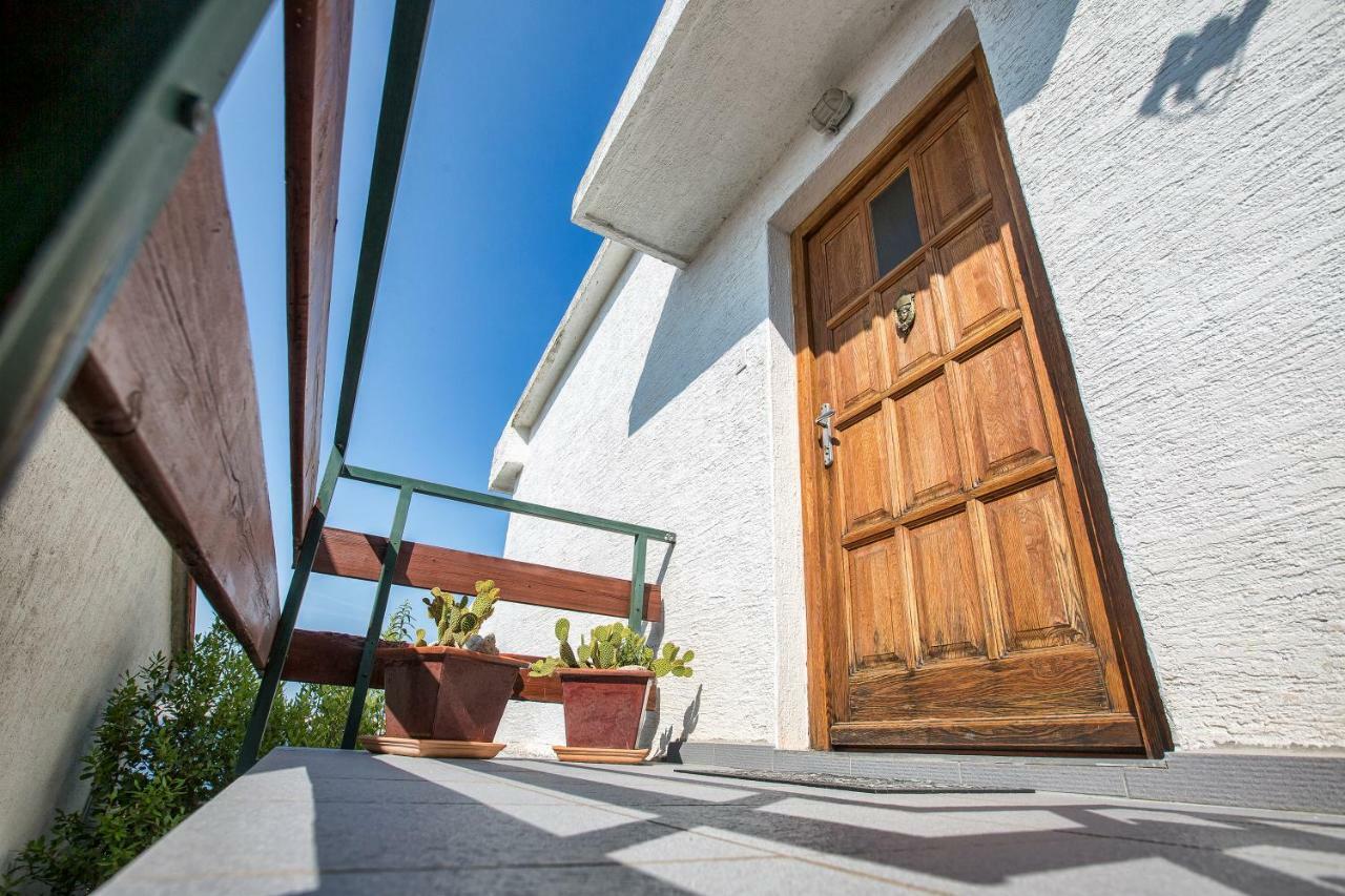 Penthouse Karlobag Apartment Exterior photo