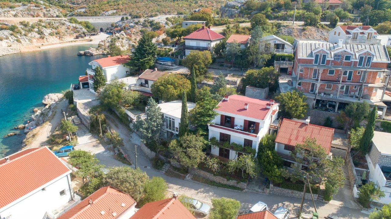 Penthouse Karlobag Apartment Exterior photo